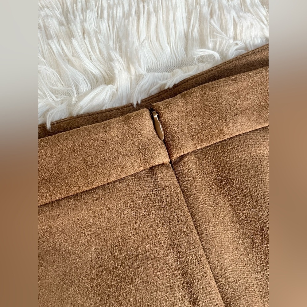 J McLaughlin Tan Skirt Sonya Faux Suede Pencil Midi Skirt Tan Size 12 - Picture 7 of 15